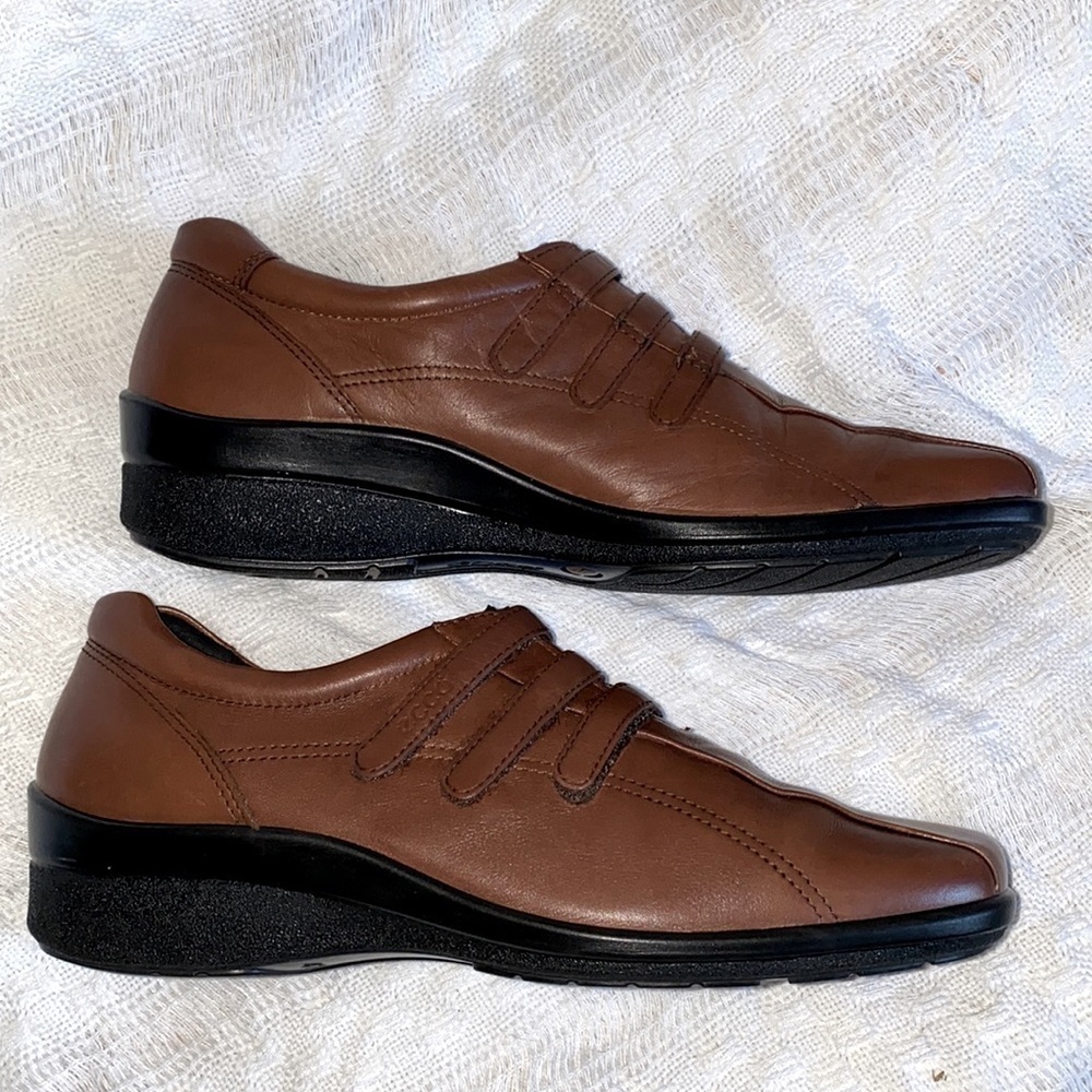 Ecco Leather Loafers with Triple Velcro Strap EU 41 US 8.5 - Picture 4 of 10